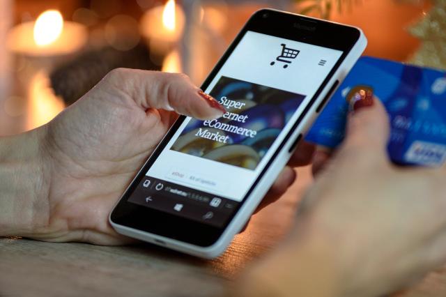 E-COMMERCE